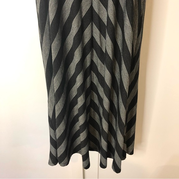 Olive & Oak Gray & Black Dress Size Small NWT - Picture 4 of 9